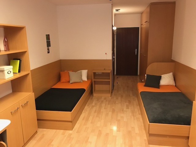 Doppelzimmer ohne kaution 280 EUR/Monat